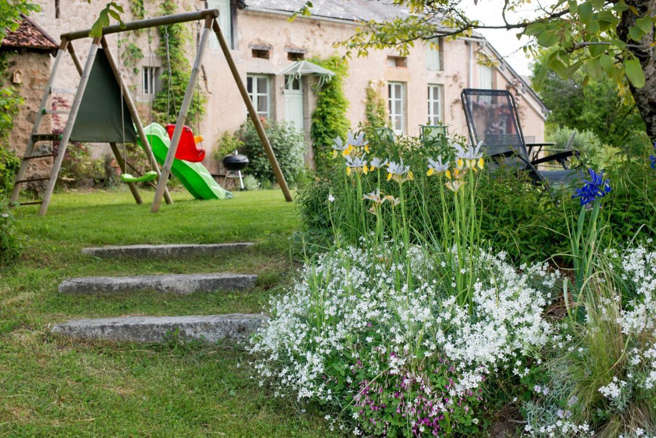 Maison De Vacances Les Mesanges, A Menessaire Exterior foto